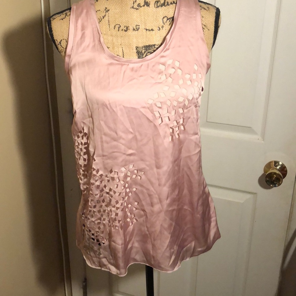 Gap. Pink sleeveless blouse. Size S. Great cond!